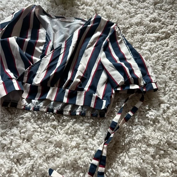 ROMWE Navy and White Striped V-Neck Blouse - Picture 3 of 6
